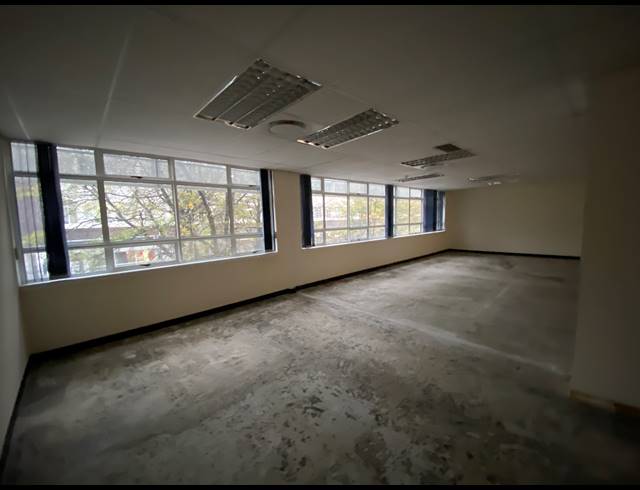 1,344M² OFFICE TO LET IN CLAREMONT